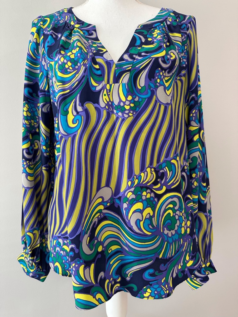 Alice & Trixie Navy Blue Multicolor Abstract Print Long-Sleeve Blouse